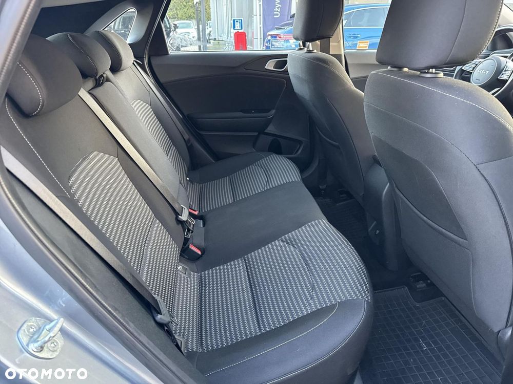 Kia Ceed 1.5 T-GDI M - 26