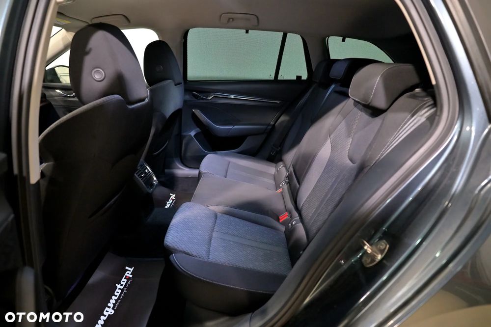 Skoda Octavia 2.0 TDI Style DSG - 12