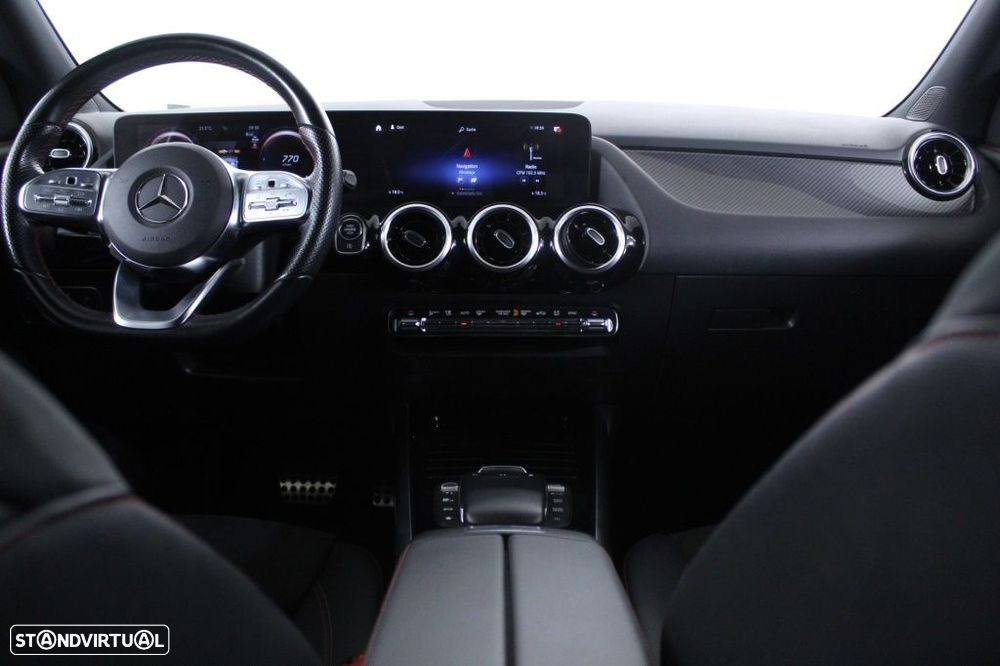 Mercedes-Benz GLA 180 d AMG Line - 17