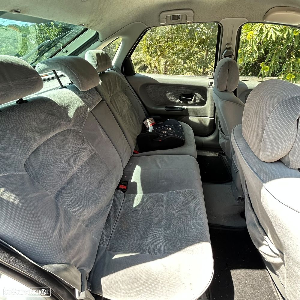 Renault Laguna - 3