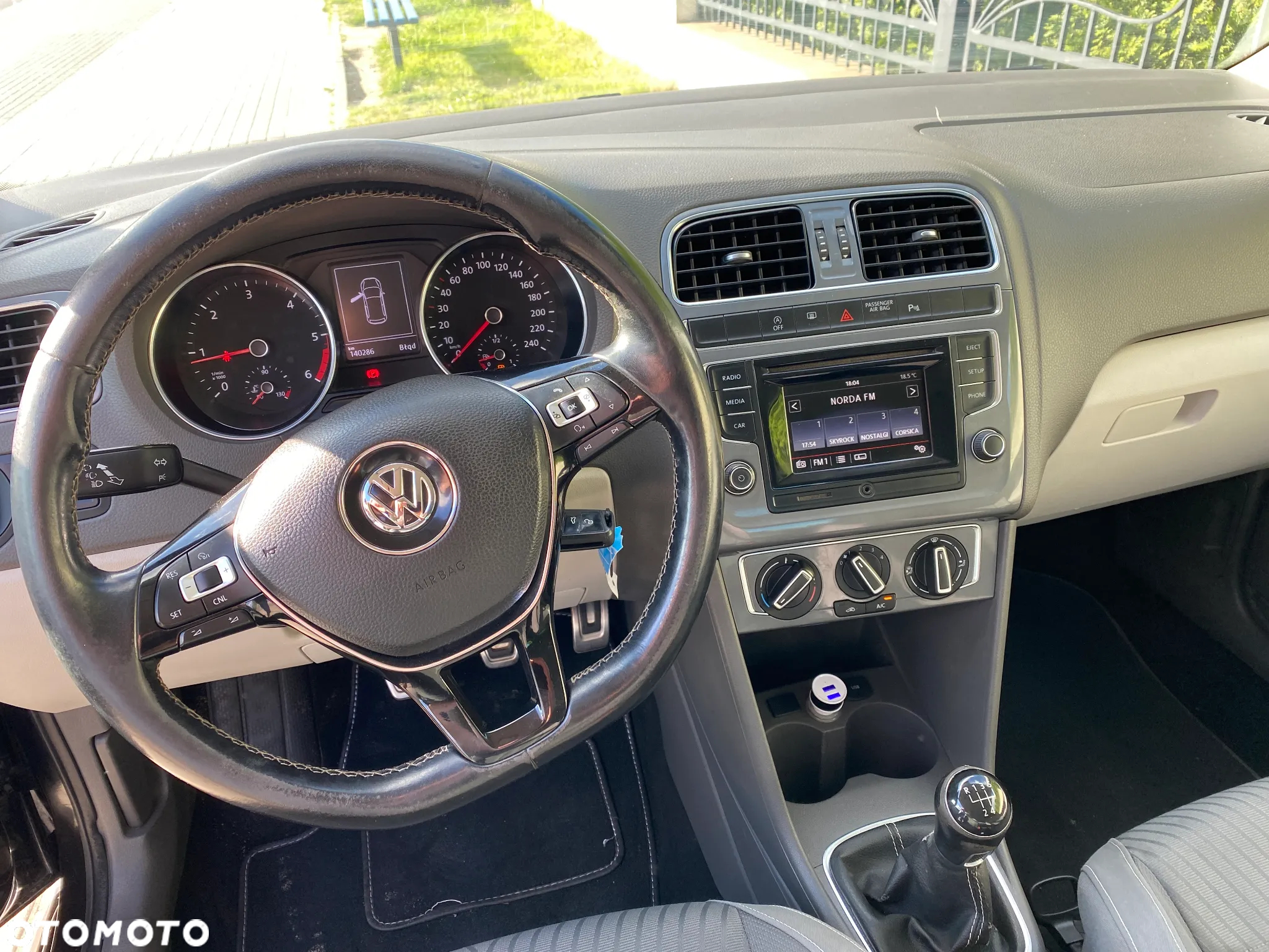 Volkswagen Polo 1.4 TDI (Blue Motion Technology) Comfortline - 7