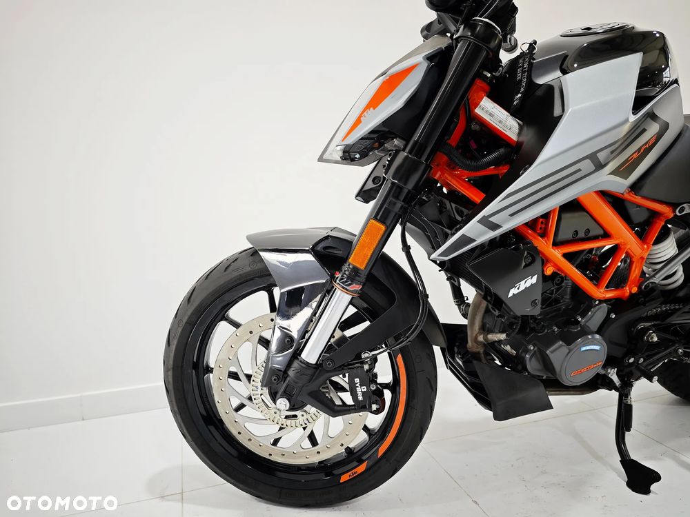 KTM Duke - 13