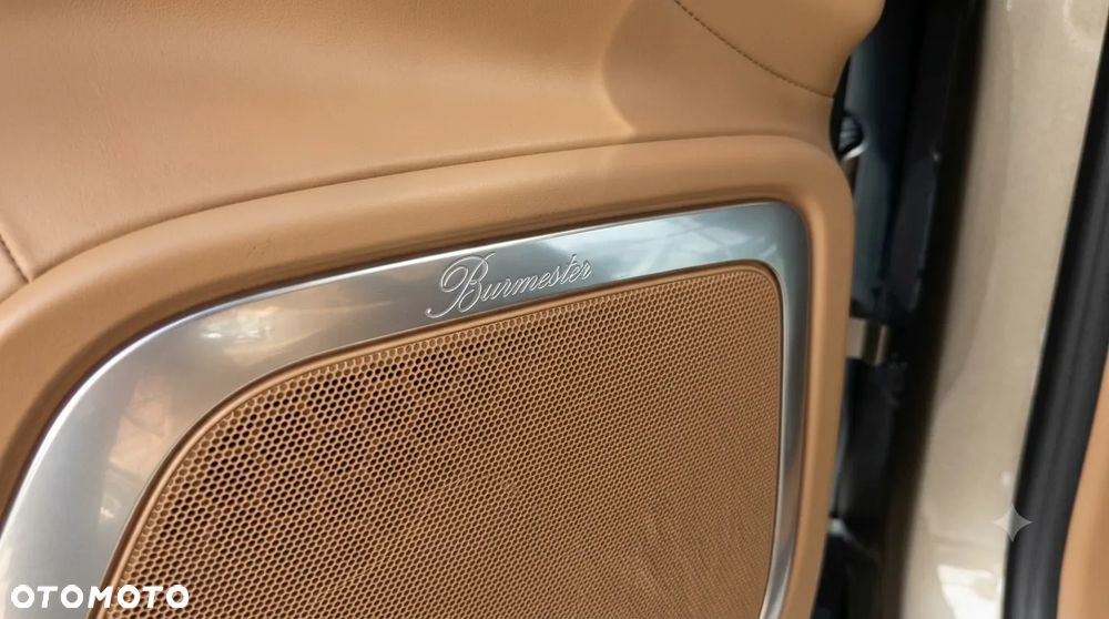 Porsche Cayenne - 10
