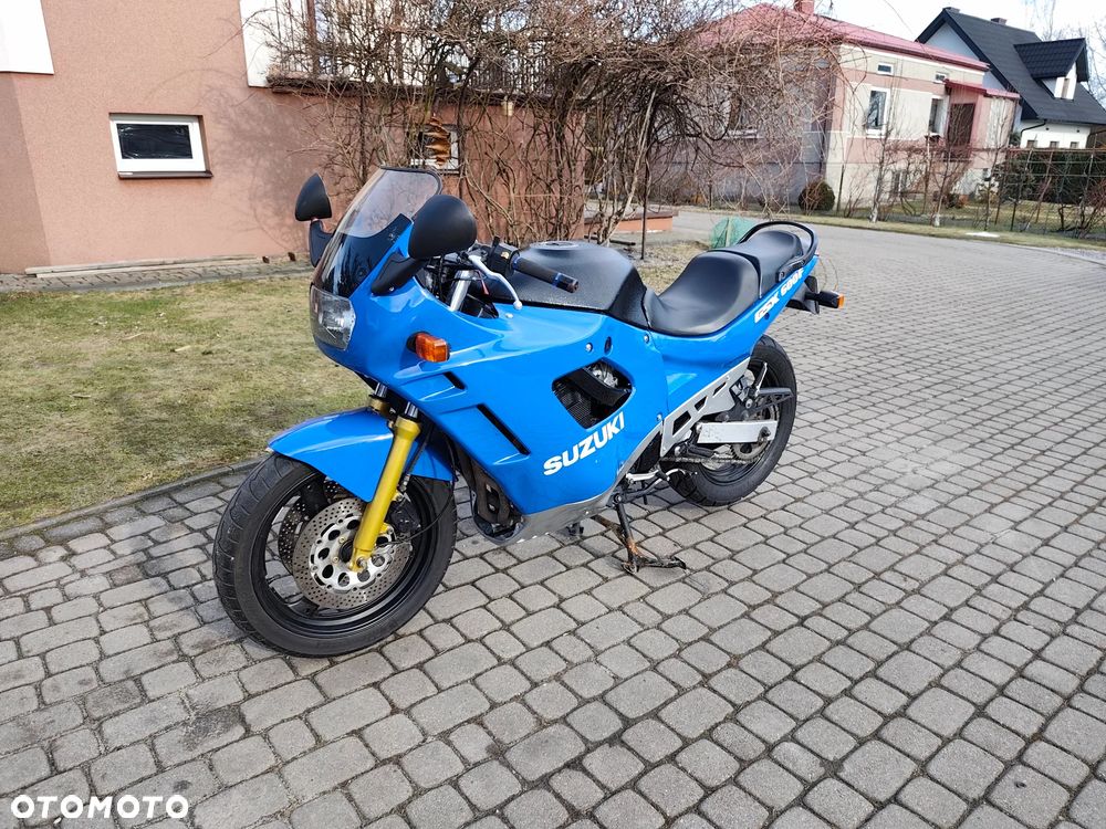 Suzuki GSX - 1