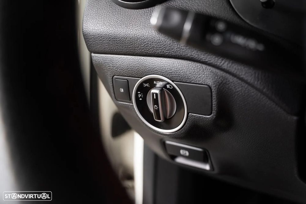 Mercedes-Benz GLA 200 - 18