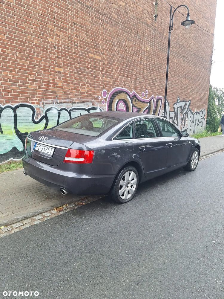 Audi A6 - 4