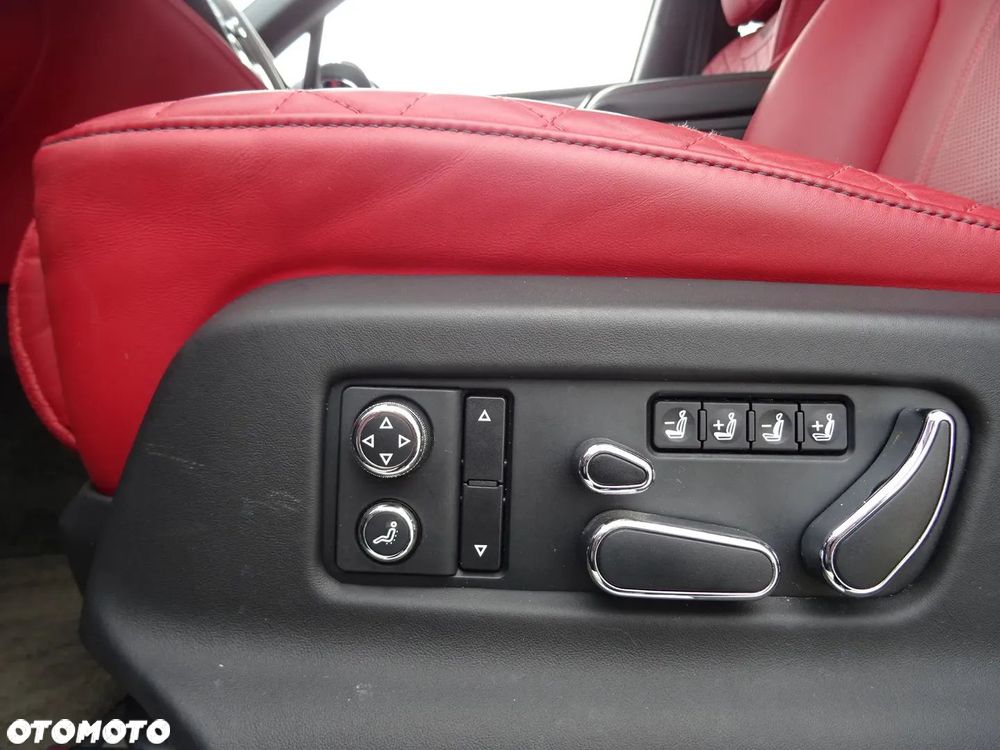 Bentley Bentayga W12 - 13