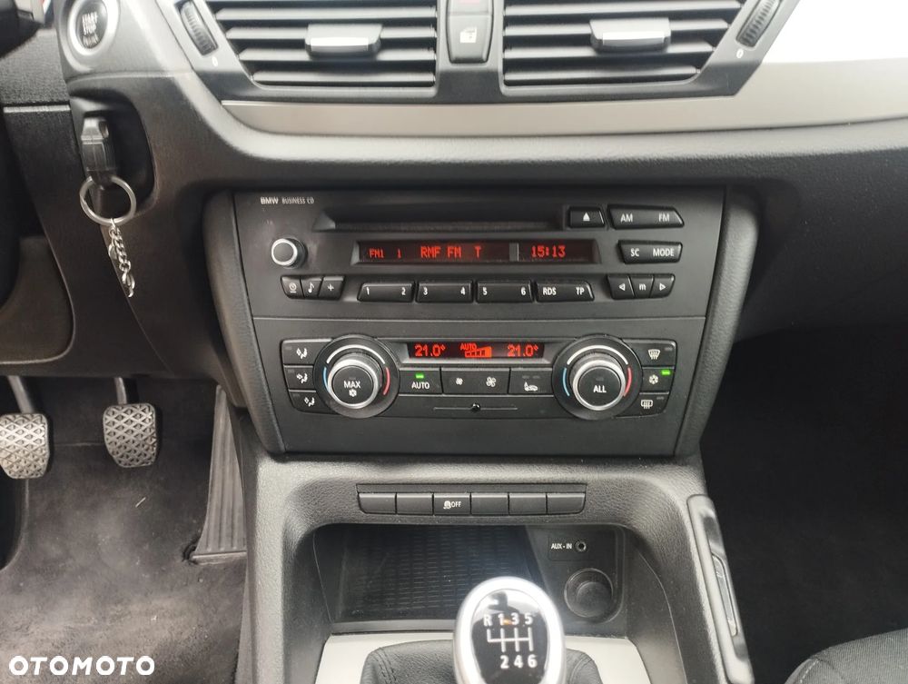 BMW X1 sDrive18i xLine - 12