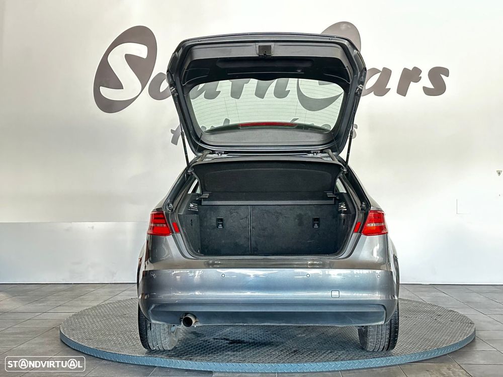 Audi A3 Sportback 1.6 TDI Advance Ultra - 6