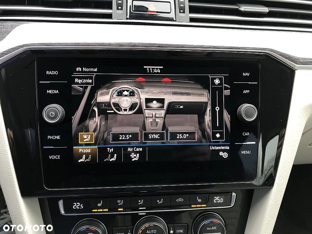 Volkswagen Passat 2.0 TDI BMT 4Mot Highline DSG - 17