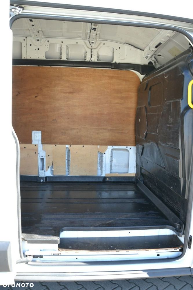Ford Transit - 20