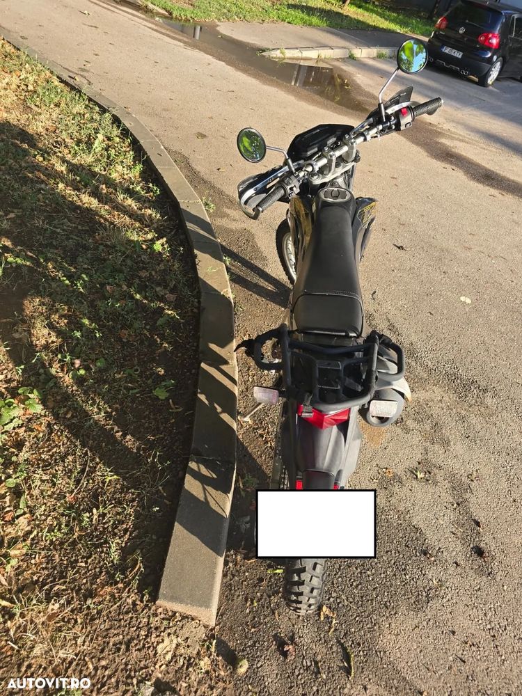 Kawasaki KLX 230R S - 3