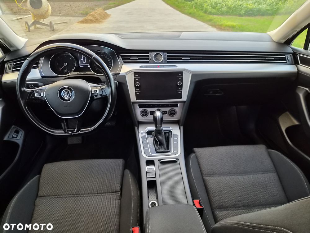 Volkswagen Passat Variant 1.6 TDI SCR DSG Business - 13