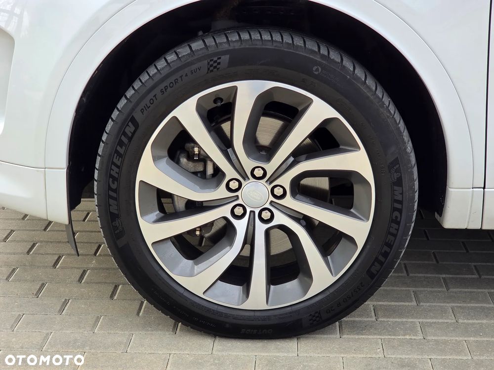 Land Rover Discovery Sport 2.0 P250 mHEV R-Dynamic HSE - 15