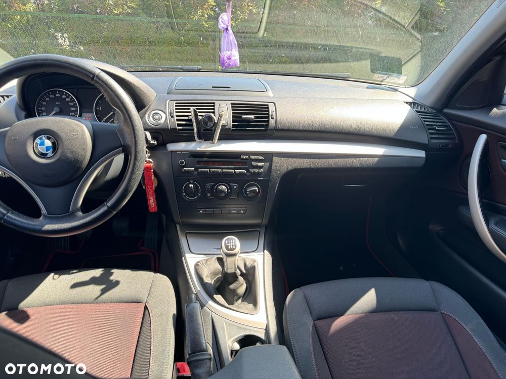 BMW Seria 1 116d - 4