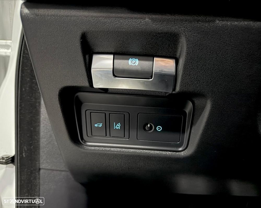 Jaguar E-Pace 2.0 i4D R-Dynamic S - 39