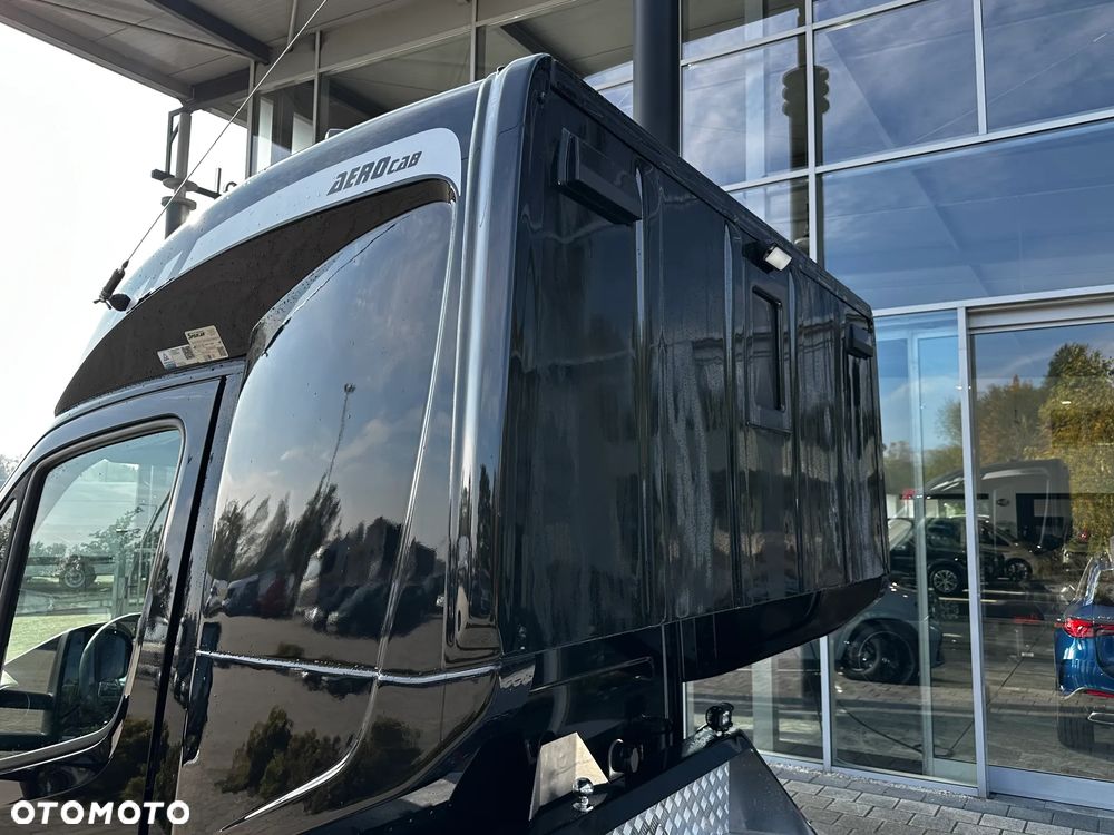 Mercedes-Benz Sprinter - 37
