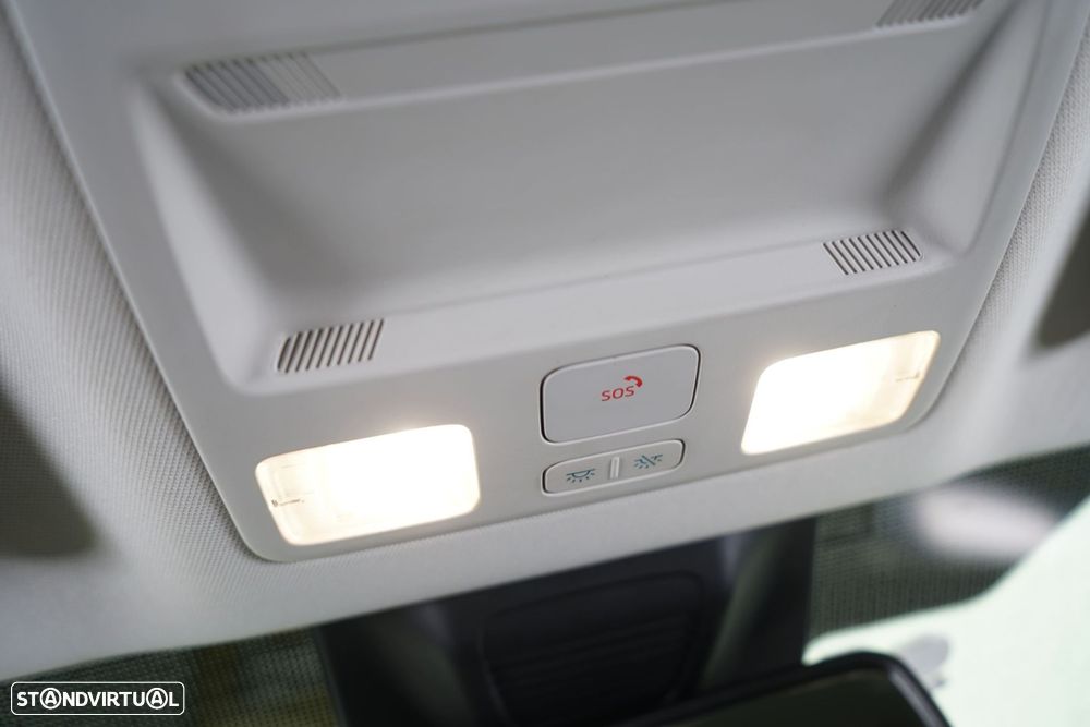 Ford Focus SW 1.5 TDCi EcoBlue Business - 36