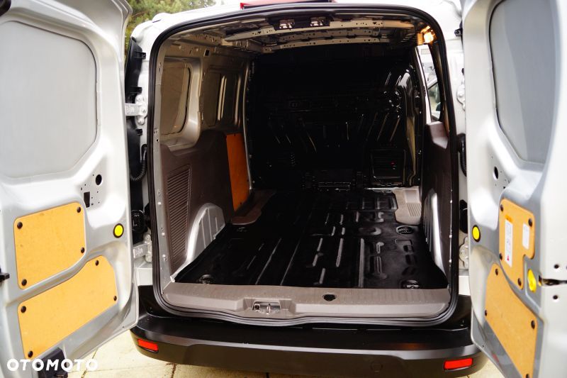 Ford Transit Connect - 12