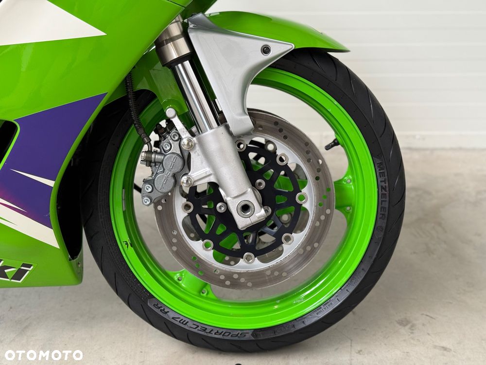 Kawasaki ZXR - 10