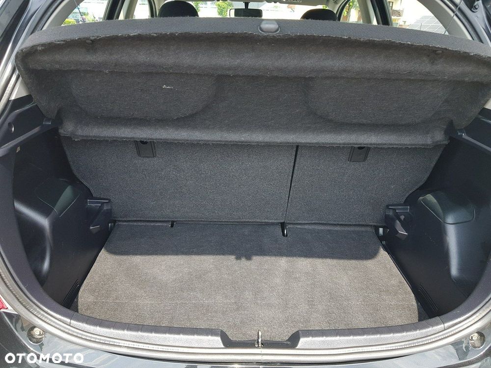 Toyota Yaris 1.33 VVT-i Club - 14