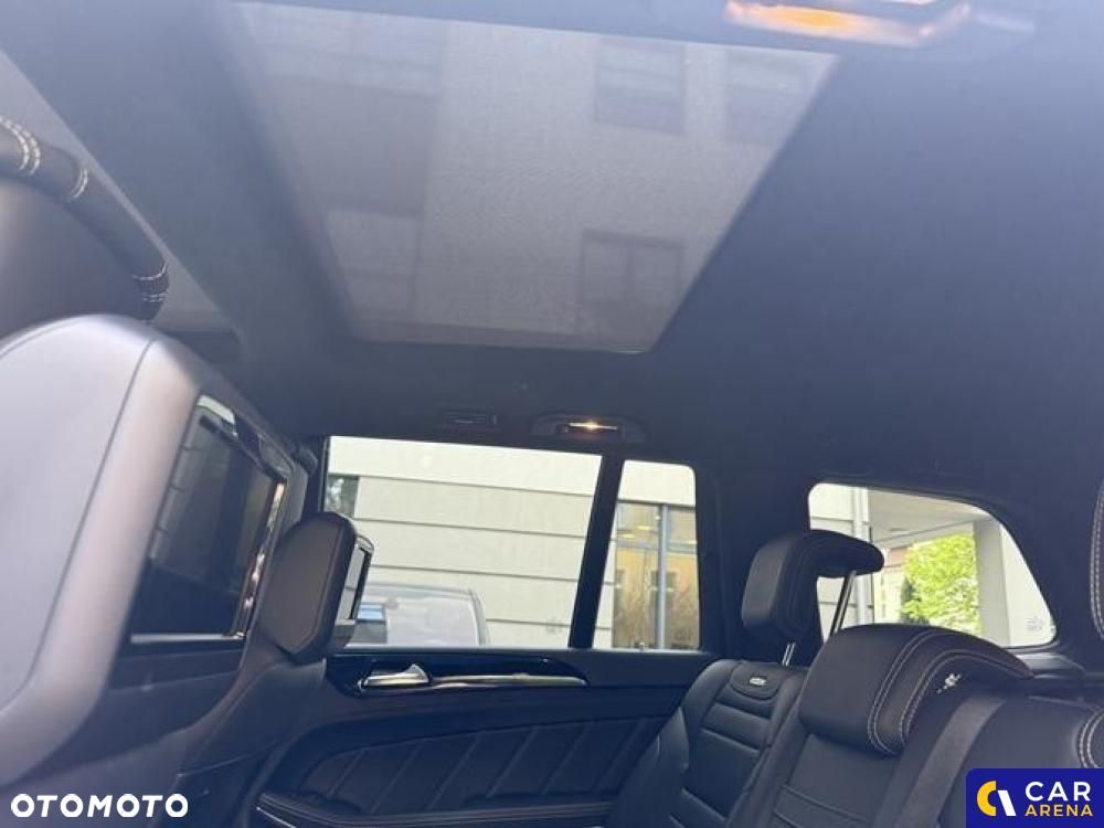 Mercedes-Benz GLS - 17
