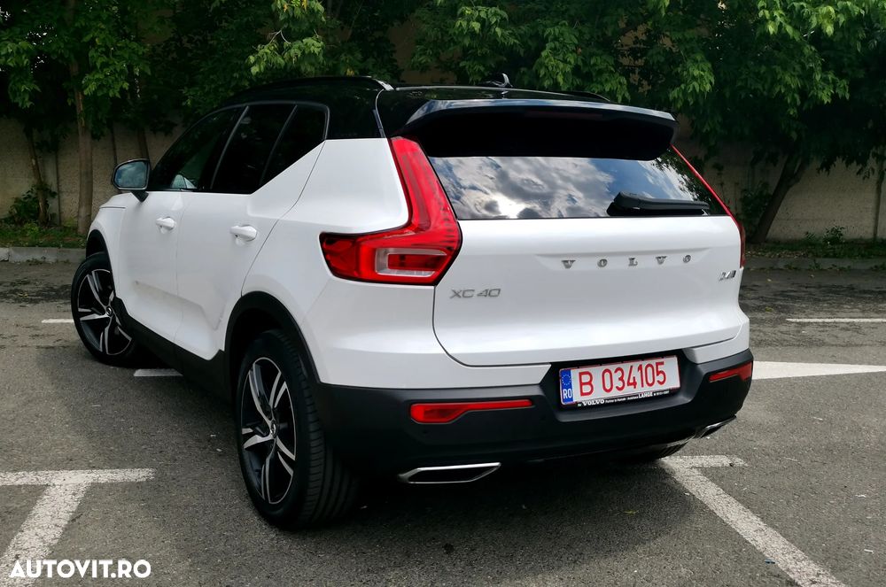 Volvo XC 40 D4 AWD R-Design - 4