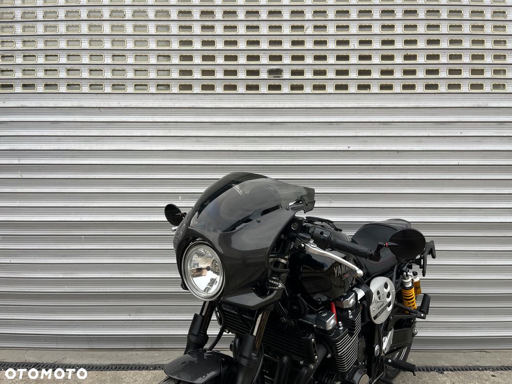 Yamaha XJR - 25