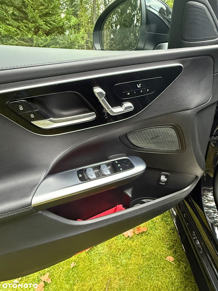 Mercedes-Benz Klasa C 300 de PHEV 4-Matic AMG - 18