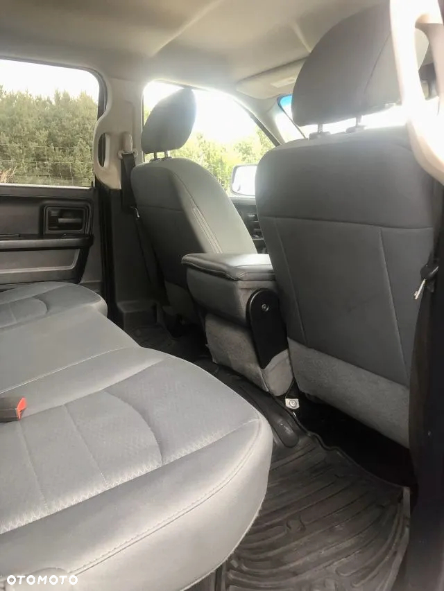 Dodge RAM 1500 5.7 4x4 - 18