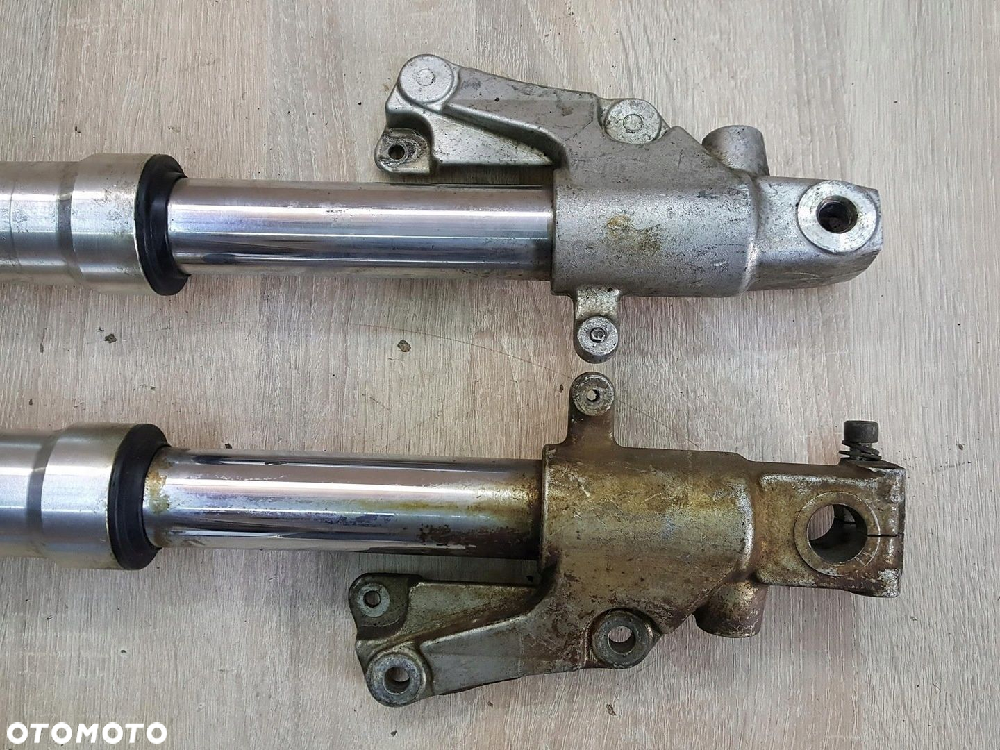 SUZUKI RG 125 LAGI ZAWIESZENIE KOMPLET PROSTE - 6