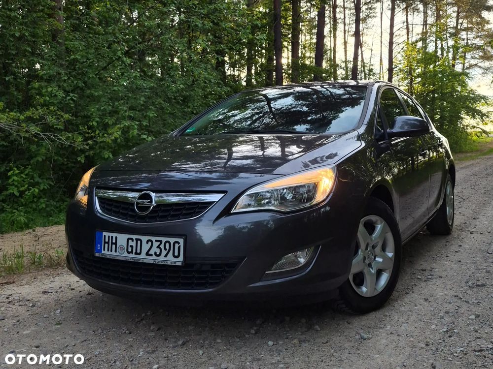Opel Astra 1.4 Turbo - 1