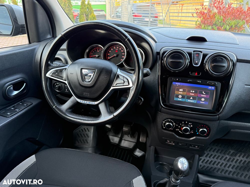 Dacia Lodgy 1.5 dCi Stepway - 21