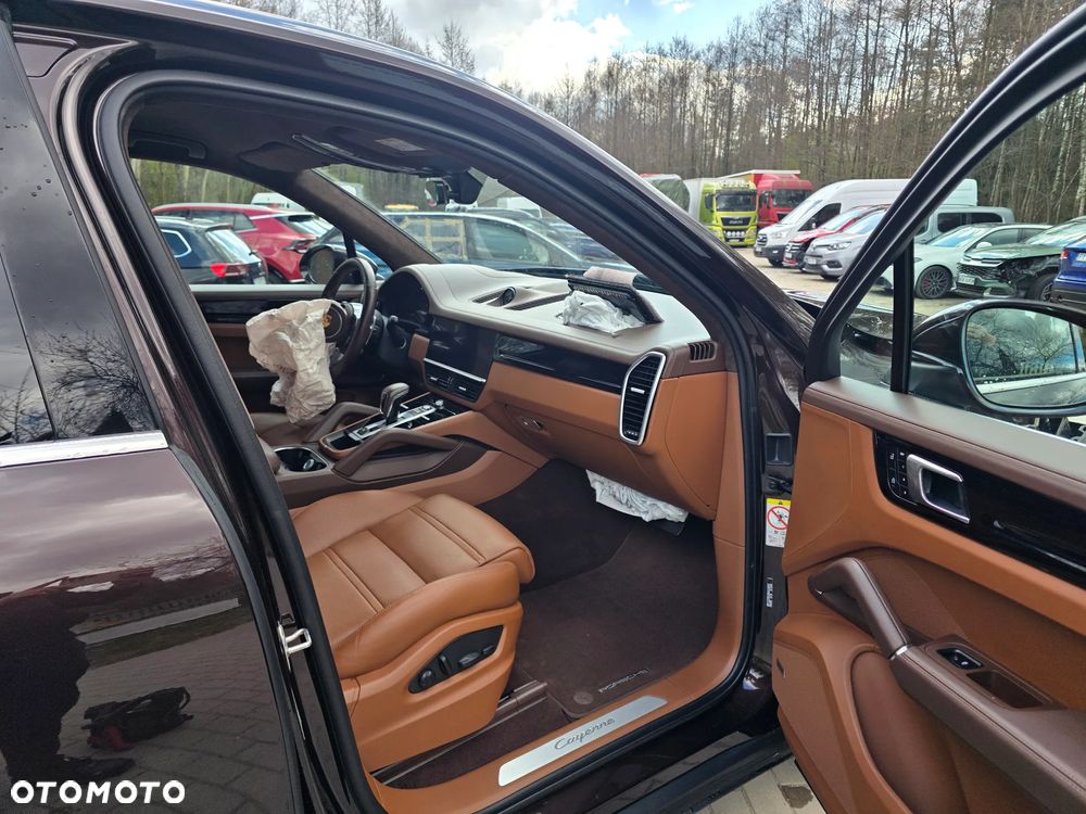 Porsche Cayenne E-Hybrid Platinum Edition - 14