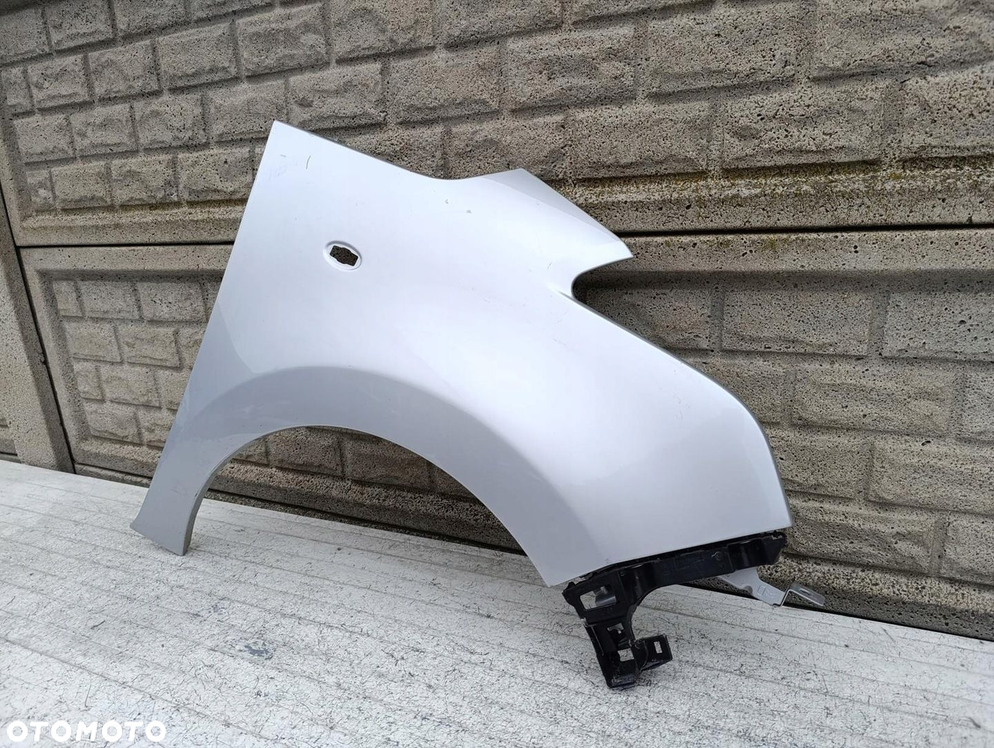 CITROEN C3 PICASSO 08-17 BŁOTNIK PRZEDNI PRAWY - 2
