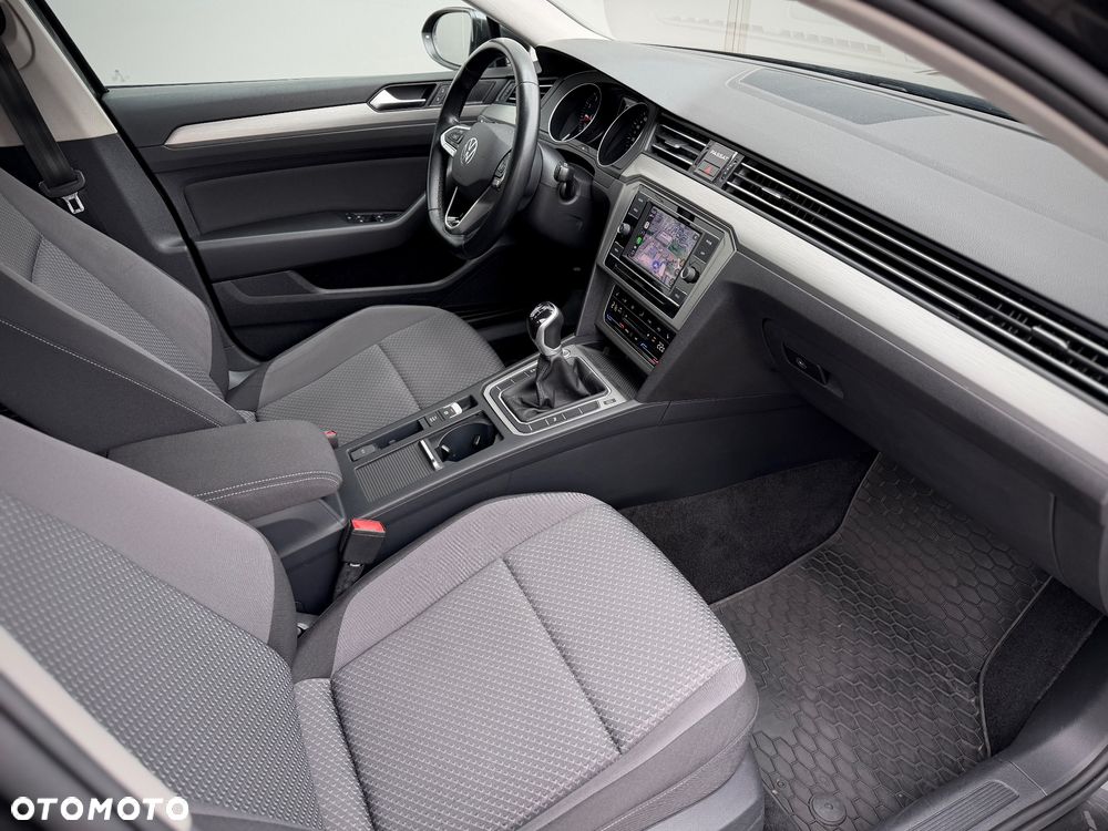 Volkswagen Passat 1.5 TSI EVO Business - 23
