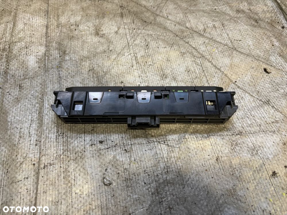 Vw Passat B8 przełącznik świateł awaryjnych włącznik 3G2853769A - 3