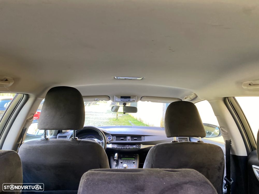 Lexus CT 200h - 15