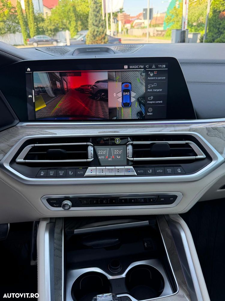 BMW X6 xDrive40i - 14