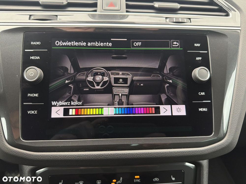 Volkswagen Tiguan - 27