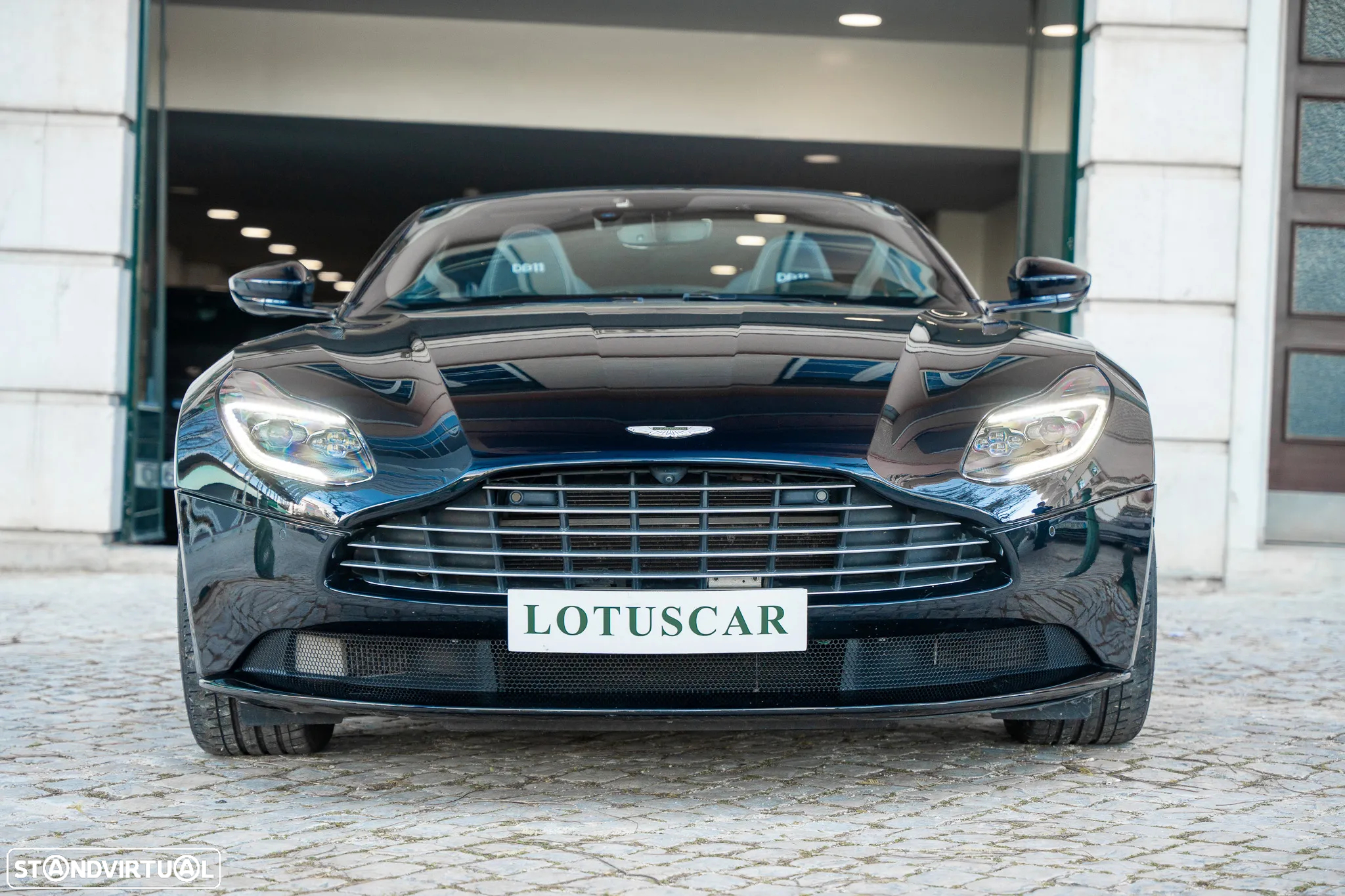 Aston Martin DB11 Volante V8 Auto - 2