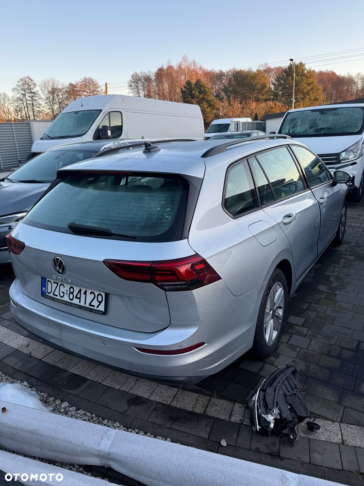 Volkswagen Golf - 1