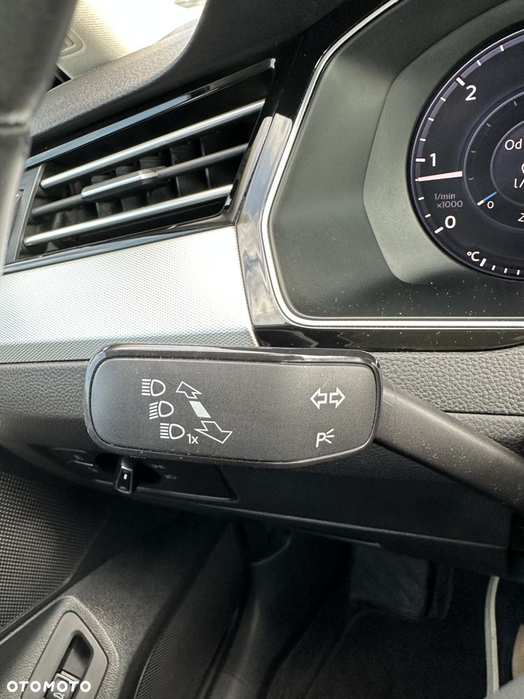 Volkswagen Passat 2.0 TDI BMT Comfortline DSG - 26