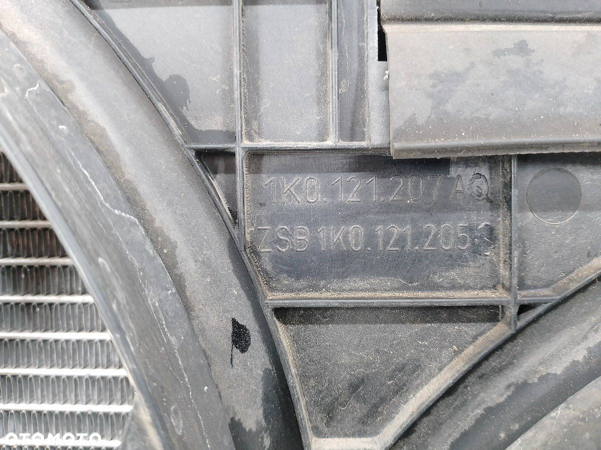 CHŁODNICA WODY Z WENTYLATOREM VW PASSAT B6 1K0121207AQ  1K0121205 - 9