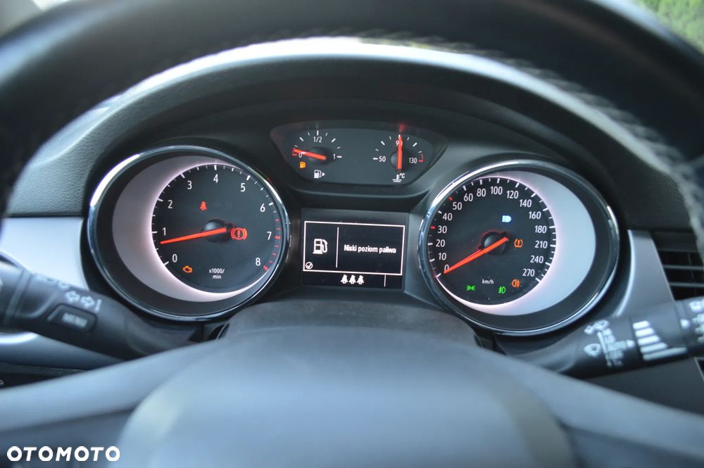 Opel Astra - 18