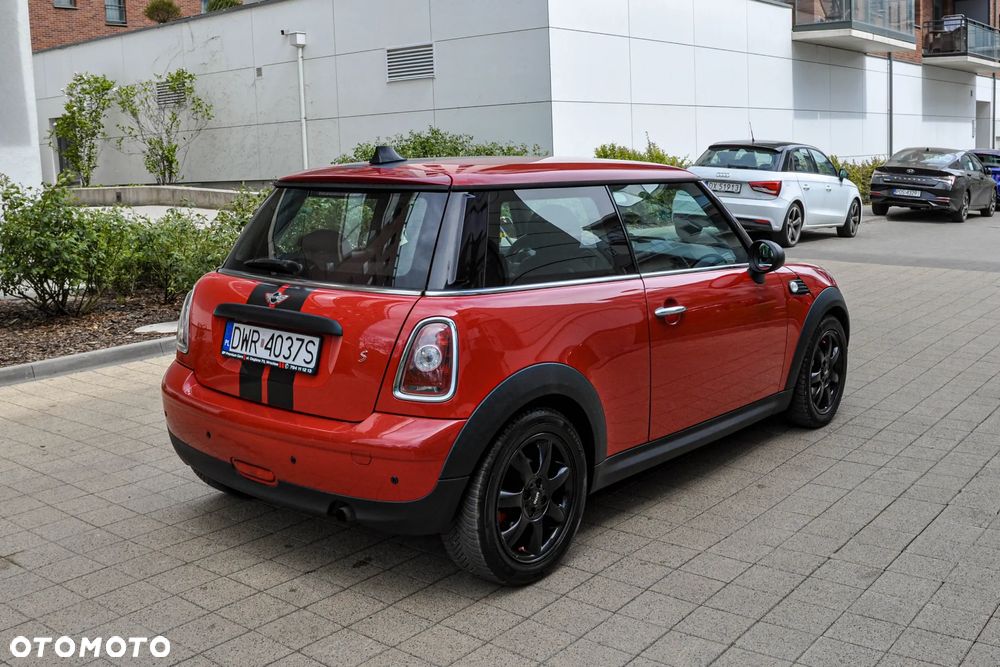 MINI ONE - 4