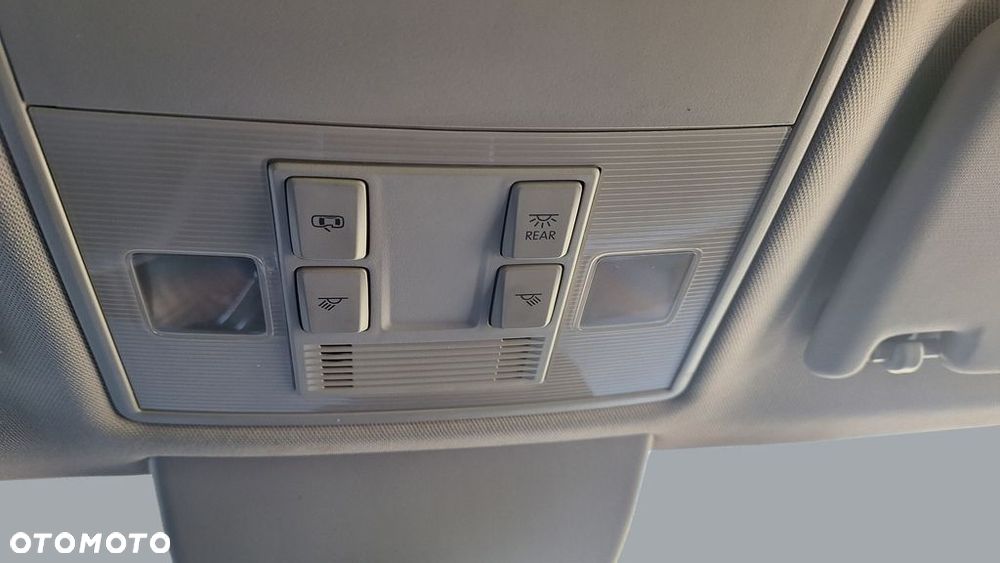 Skoda Superb 2.0 TDI SCR Style DSG - 24