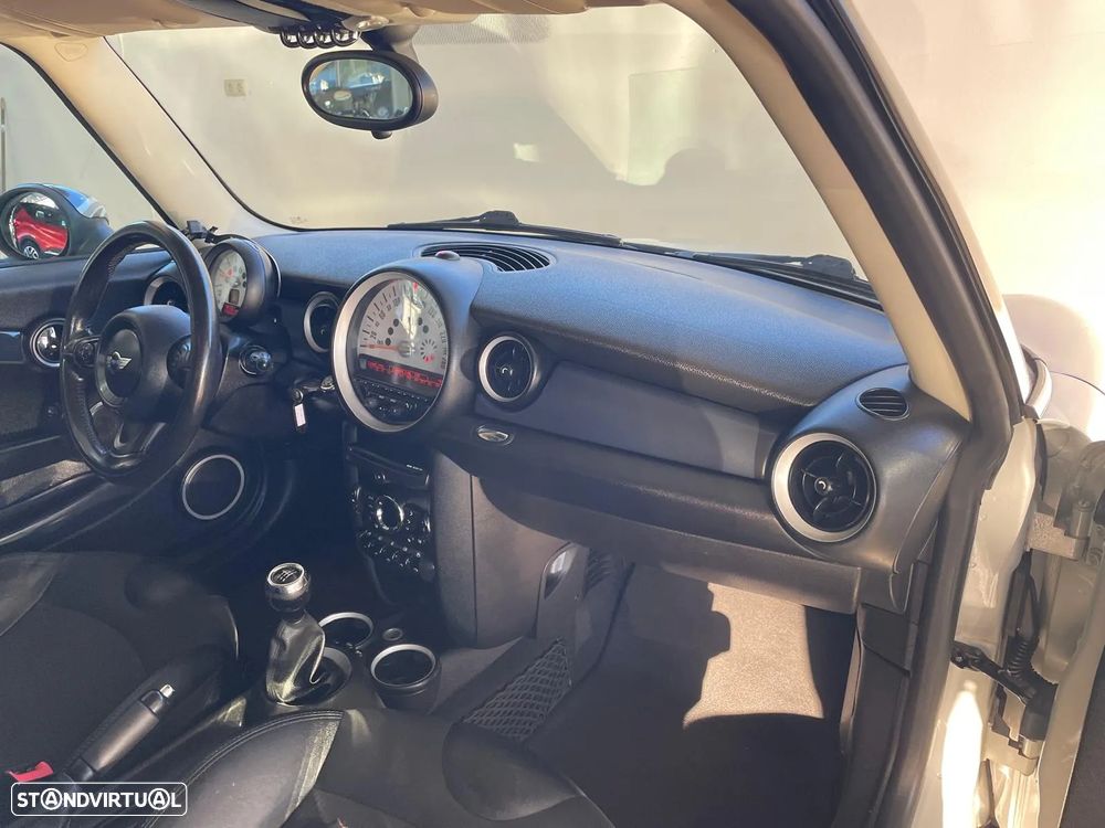 MINI Clubman One D - 24