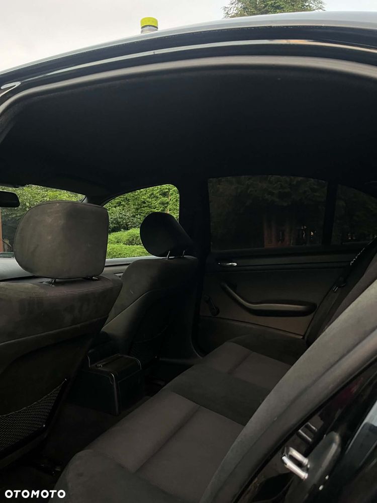 BMW Seria 3 318i - 8
