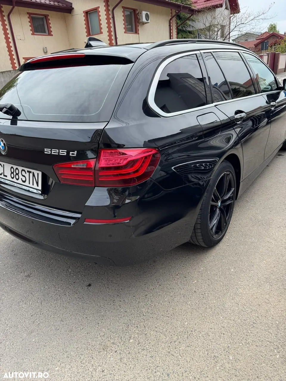 BMW Seria 5 525d xDrive Touring Aut. Luxury Line - 5